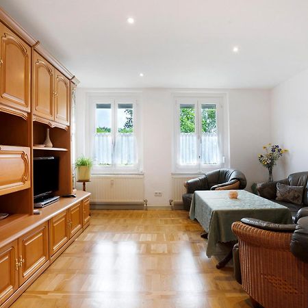 Gaestewohnung Am Schwanenteich 미트와이다 외부 사진